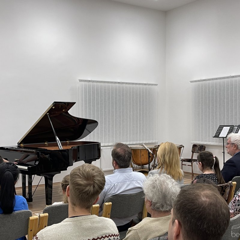 Tanári hangverseny18